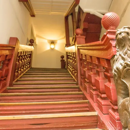 Lägenhet Charming Attic Duplex In The Heart Of *